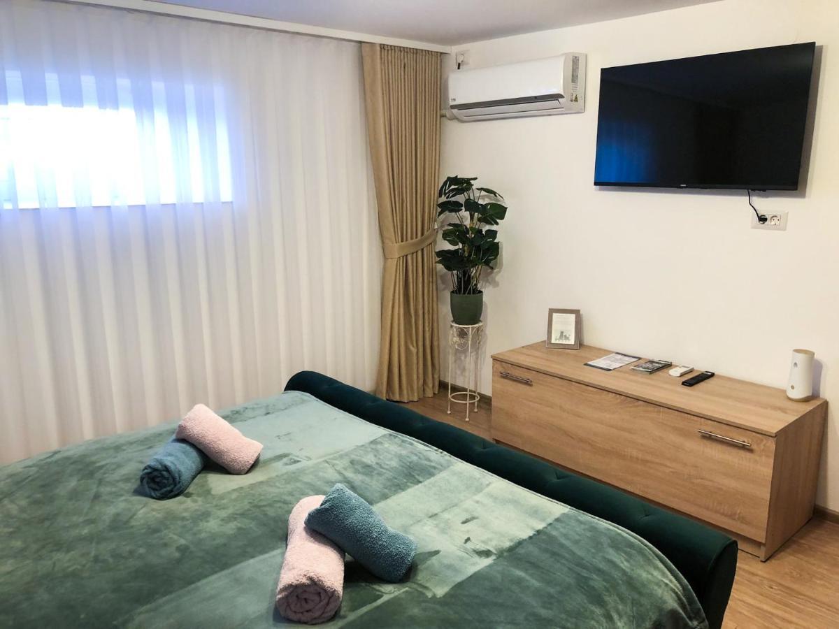 Ultra Central Apartment, Free Parking Oradea - Stray Cats Εξωτερικό φωτογραφία